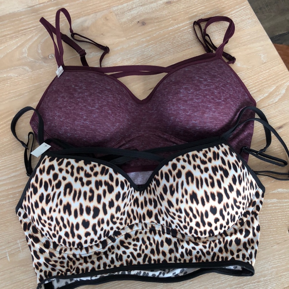 NWT VS strappy sports bras sz S